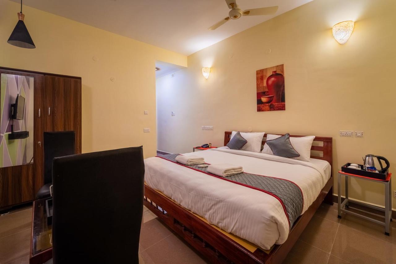 Sornalaxmi Residency ポンディシェリ エクステリア 写真